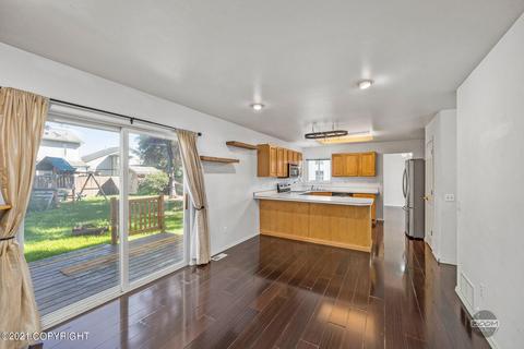 8400 Berry Patch Dr, Anchorage, AK 99502 photo 15