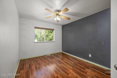 8400 Berry Patch Dr, Anchorage, AK 99502 photo 32