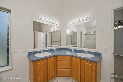 8400 Berry Patch Dr, Anchorage, AK 99502 photo 29