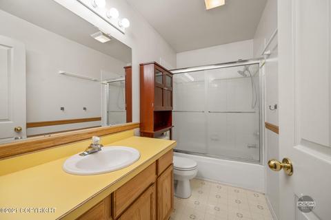 8400 Berry Patch Dr, Anchorage, AK 99502 photo 34