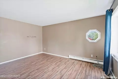 6721 E 12th Ave, Anchorage, AK 99504 photo 3
