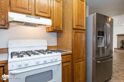 19400 Verdant Cir, Eagle River, AK 99577 photo 12