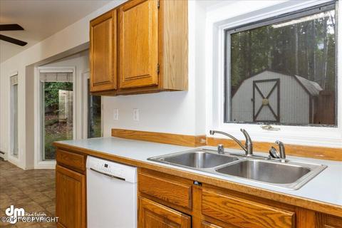 19400 Verdant Cir, Eagle River, AK 99577 photo 9