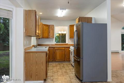 19400 Verdant Cir, Eagle River, AK 99577 photo 10
