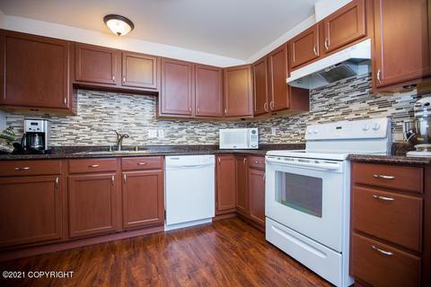 11953 Town Park Cir, Eagle River, AK 99577 photo 10