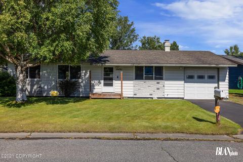 8401 Dagan St, Anchorage, AK 99502 photo 1