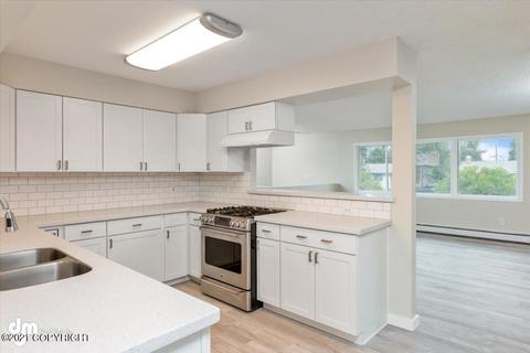 4336 E 6th Ave, Anchorage, AK 99508 photo 11