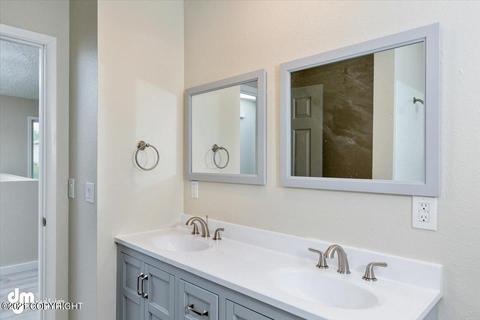 4336 E 6th Ave, Anchorage, AK 99508 photo 15