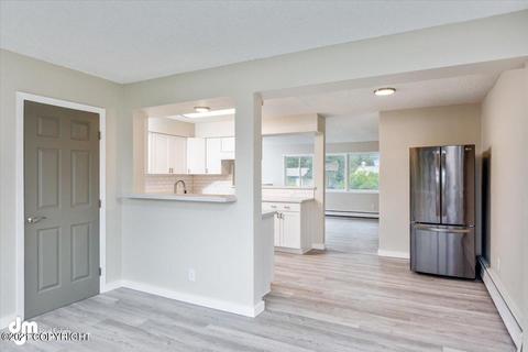 4336 E 6th Ave, Anchorage, AK 99508 photo 13