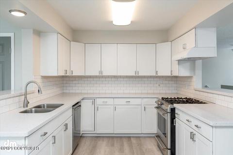 4336 E 6th Ave, Anchorage, AK 99508 photo 9
