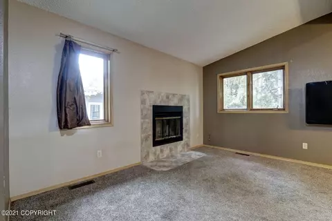 8010 E 32nd Ave, Anchorage, AK 99508 photo 33