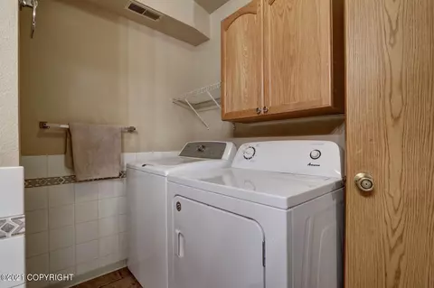 8010 E 32nd Ave, Anchorage, AK 99508 photo 15