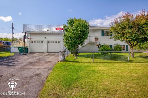 1410 Summit View St, Anchorage, AK 99504 photo 2