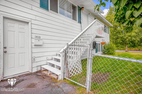 1410 Summit View St, Anchorage, AK 99504 photo 22