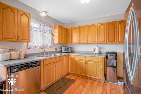 1410 Summit View St, Anchorage, AK 99504 photo 30