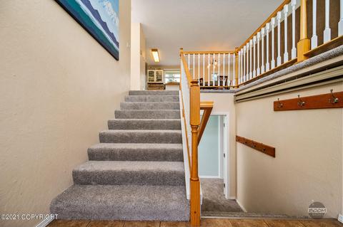 9727 Wren Ln, Eagle River, AK 99577 photo 6