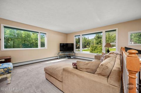 9727 Wren Ln, Eagle River, AK 99577 photo 19
