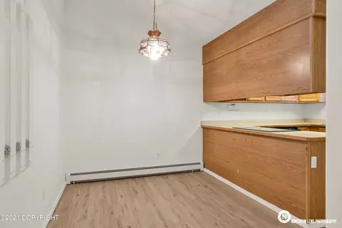 8220 Mentra St, Anchorage, AK 99518 photo 5