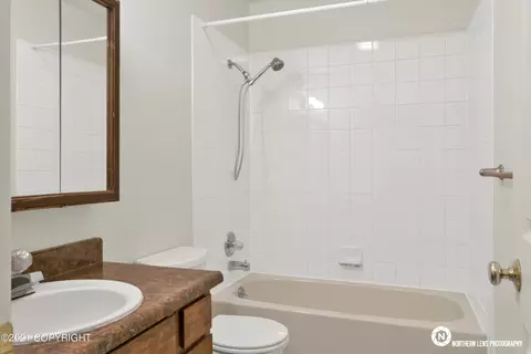 8220 Mentra St, Anchorage, AK 99518 photo 16