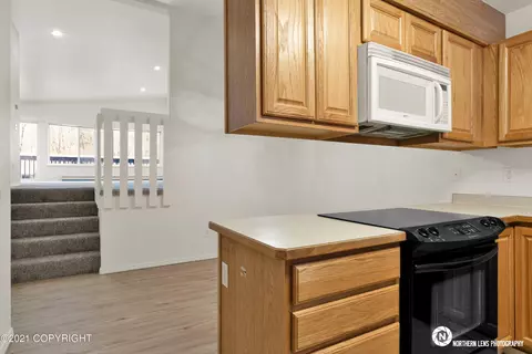 8220 Mentra St, Anchorage, AK 99518 photo 7
