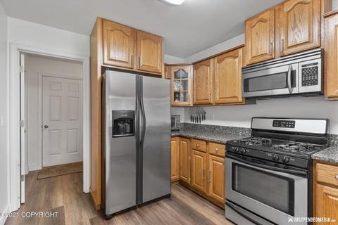 8151 Berry Patch Dr, Anchorage, AK 99502 photo 14