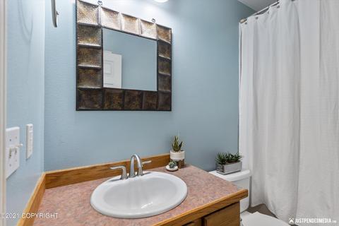 8151 Berry Patch Dr, Anchorage, AK 99502 photo 4