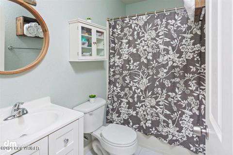 1908 Twining Dr, Anchorage, AK 99504 photo 14