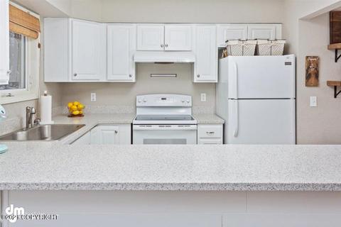 1908 Twining Dr, Anchorage, AK 99504 photo 8