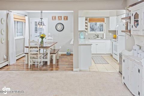 1908 Twining Dr, Anchorage, AK 99504 photo 5