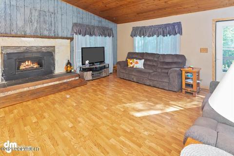 18213 Sanctuary Dr, Eagle River, AK 99577 photo 8