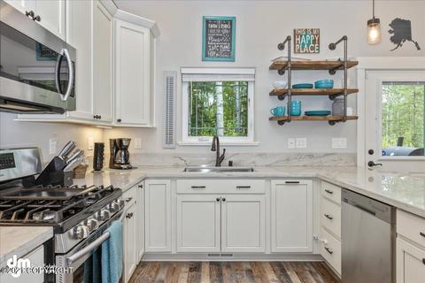 4460 E Boulder Dr, Wasilla, AK 99654 photo 8