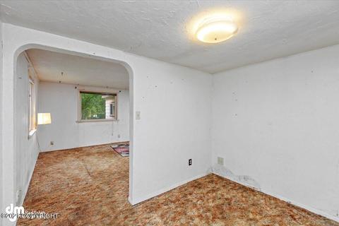 525 Irwin St, Anchorage, AK 99508 photo 6