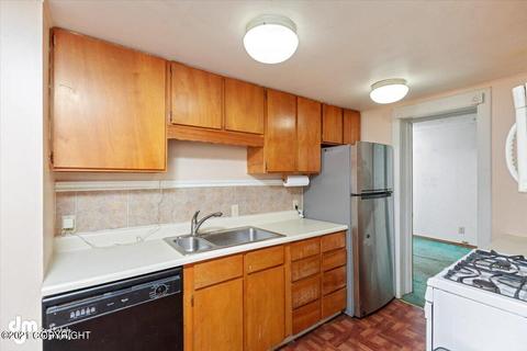 525 Irwin St, Anchorage, AK 99508 photo 9