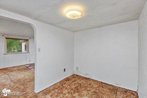 525 Irwin St, Anchorage, AK 99508 photo 7