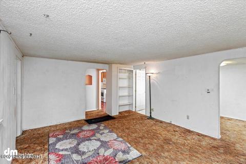 525 Irwin St, Anchorage, AK 99508 photo 3