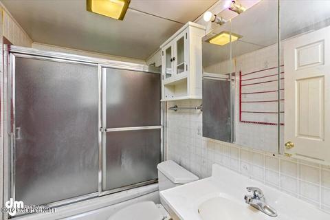 525 Irwin St, Anchorage, AK 99508 photo 14