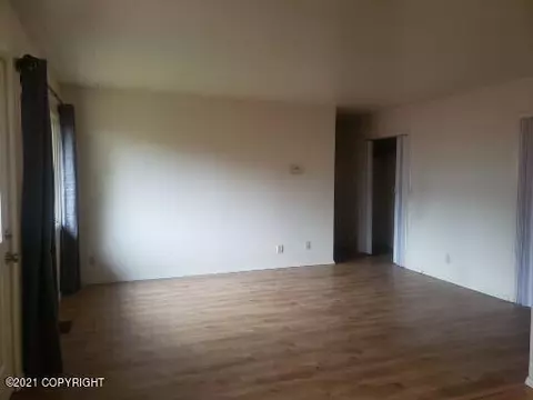 887 E 76th Ave, Anchorage, AK 99518 photo 5