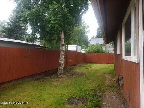 887 E 76th Ave, Anchorage, AK 99518 photo 4