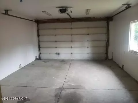 887 E 76th Ave, Anchorage, AK 99518 photo 6