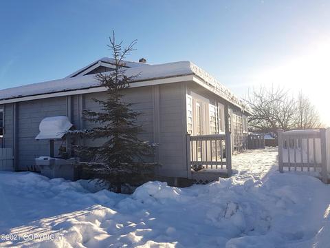 3714 E 16th Ave, Anchorage, AK 99508 photo 2