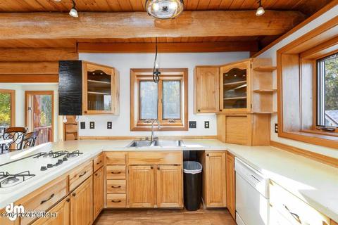 23745 Sleepy Cir, Chugiak, AK 99567 photo 19