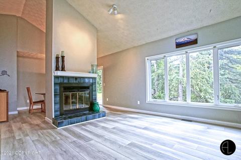 10301 Hampton Dr, Anchorage, AK 99507 photo 8