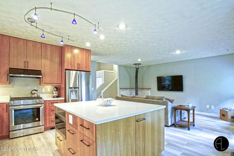 10301 Hampton Dr, Anchorage, AK 99507 photo 17