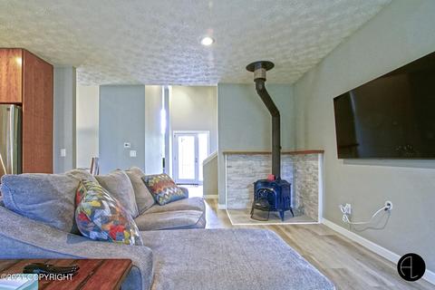 10301 Hampton Dr, Anchorage, AK 99507 photo 12
