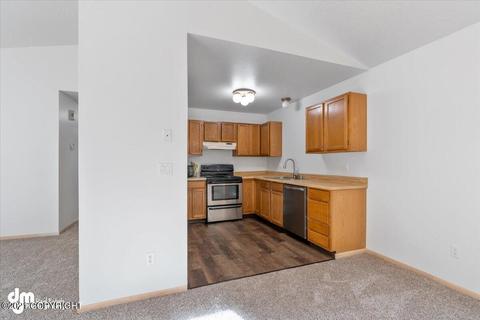 7720 Chaimi Loop, Anchorage, AK 99504 photo 10