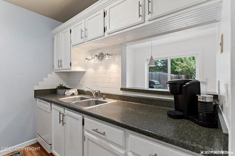 1801 Bellevue Loop, Anchorage, AK 99515 photo 10