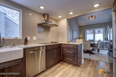 10751 Commodore Dr, Anchorage, AK 99507 photo 14