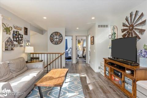 17537 Laoana Cir, Eagle River, AK 99577 photo 7