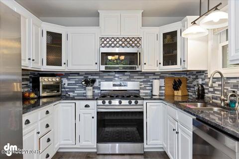 17537 Laoana Cir, Eagle River, AK 99577 photo 10