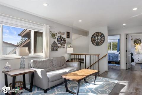 17537 Laoana Cir, Eagle River, AK 99577 photo 5